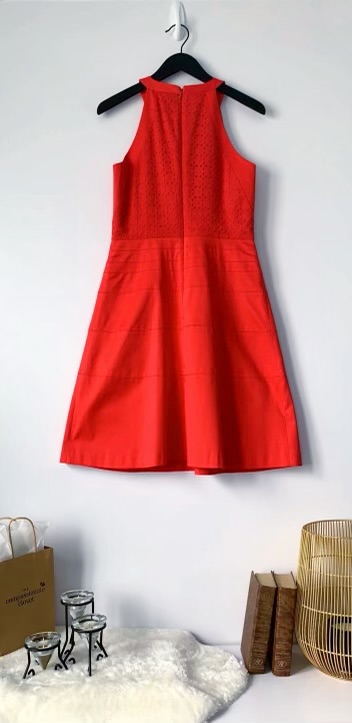 Women's Events red sleeveless dress